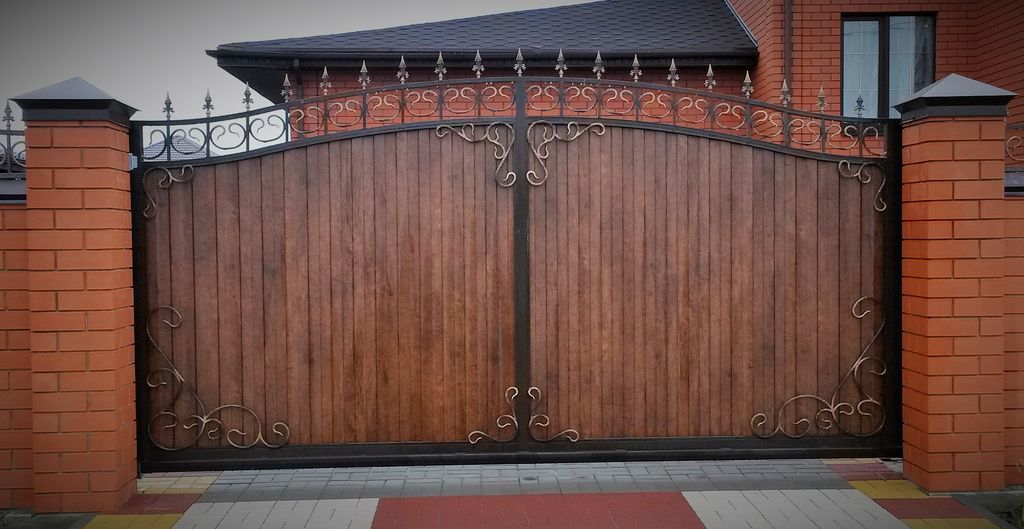 Купить простые ворота для дома: советы по выбору, установке и уходу в Анжеро-Судженске от 33357 руб | ВоротМастер-Нжр