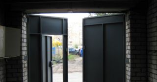 Купить гаражные ворота распашные Анжеро-Судженск, цена от 3909 руб.